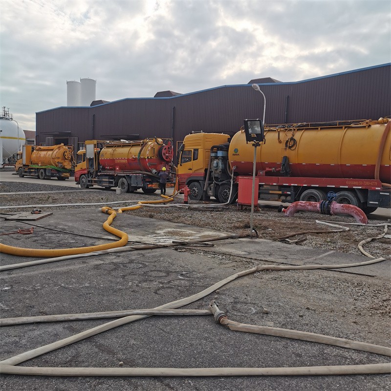 合江污水池清理